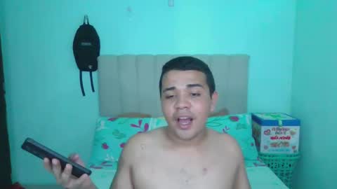 hot_boyy11 online show from November 10, 3:31 am