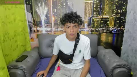 hot bunny online show from December 18, 1:39 pm