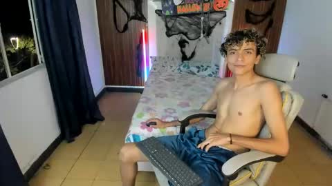 hot bunny online show from October 29, 2:02 am