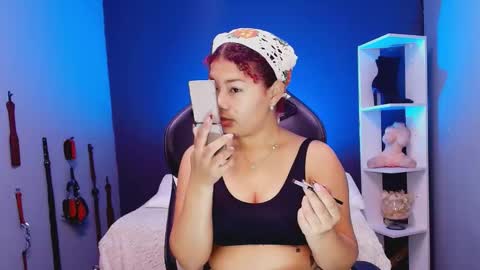 hot chocolate 4u online show from December 15, 12:23 pm