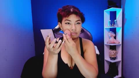 Snapshot of hot_chocolate_4u chatting on October 22, 12:40 pm hot chocolate 4u online show from October 22, 12:40 pm