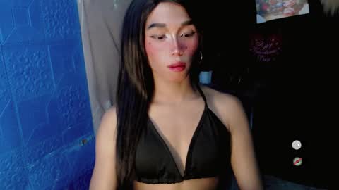 Khianna online show from March 3, 6:48 pm