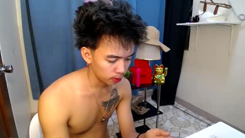 hot_kianxx online show from May 29, 7:12 pm