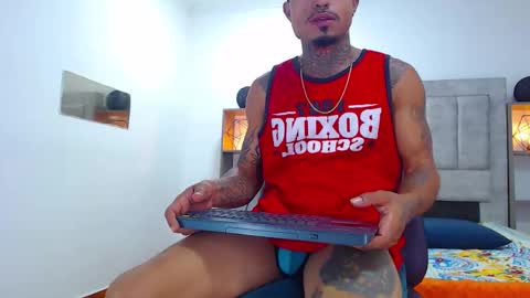 SEXY COUPLE  online show from February 25, 2:09 pm