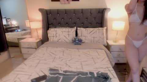 lyn online show from January 26, 7:21 am