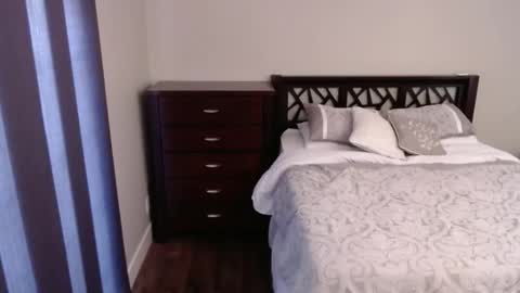 Rose Redwood online show from March 6, 11:48 pm