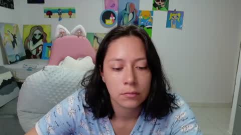 Mia online show from July 2, 2:22 pm