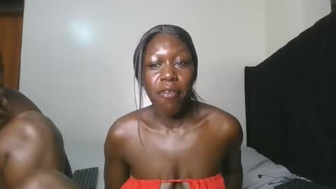 Hot petite online show from April 6, 3:46 pm