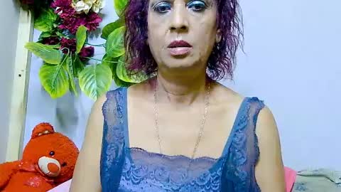 hot queen online show from July 23, 3:37 am