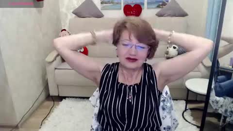 hot_woman00 online show from June 23, 4:46 pm