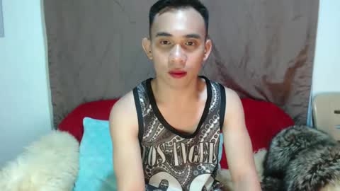 hotasianguyxxx online show from January 19, 11:31 am