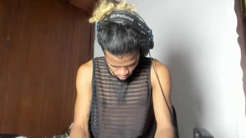 hotbody22_ online show from July 14, 1:27 pm