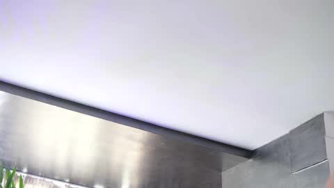 Anais online show from April 15, 8:50 am