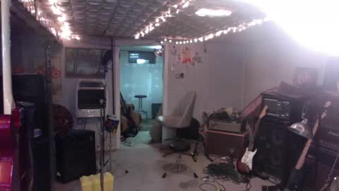 Smoochface online show from December 6, 2:22 pm