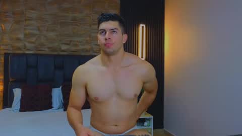 felipe  marcello online show from March 3, 11:24 pm