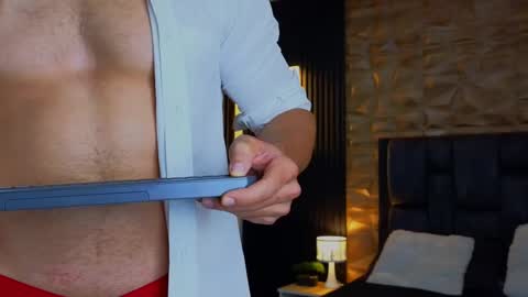 felipe  marcello online show from February 17, 11:11 pm