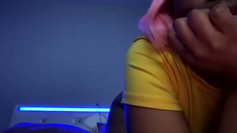 Cookiee online show from May 1, 1:43 am