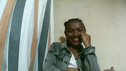 Snapshot of hotiesveronique chatting on September 22, 2:21 pm veronique online show from September 22, 2:21 pm