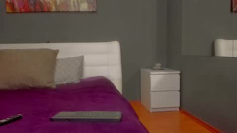 Snapshot of hotjennyfer4u chatting on February 20, 6:46 pm Jennyfer online show from February 20, 6:46 pm