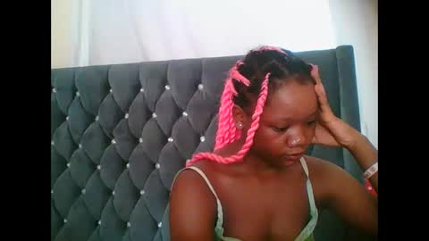 LOYCE online show from December 16, 7:37 am