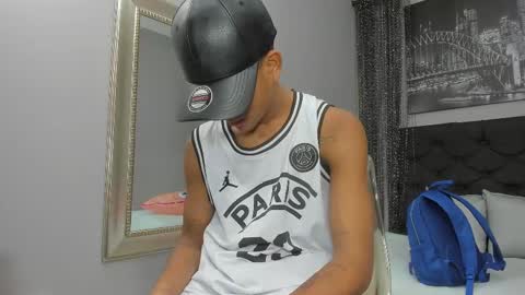 Hotkoljei online show from February 20, 3:45 am