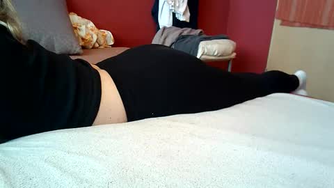 Makenzie online show from November 17, 11:35 am