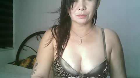 hotmamajen4u online show from July 13, 10:41 am