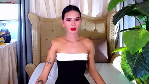 hotmidusatransontop online show from January 19, 5:17 am