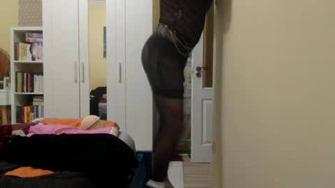 hotnylonboy online show from June 10, 9:13 pm