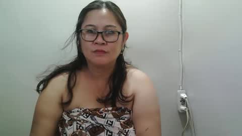 hotpreciousxxx online show from March 15, 5:01 am