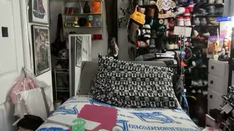 hotstuff775616 online show from February 6, 3:54 am