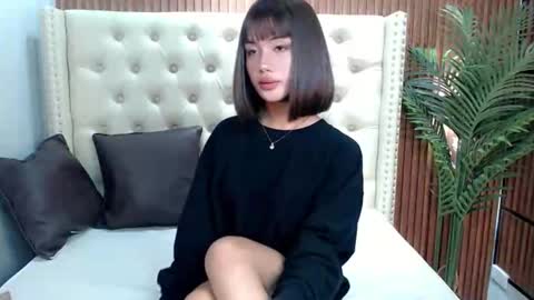 hottie_carlinexx online show from December 4, 5:29 am