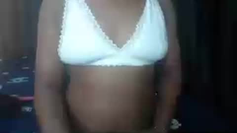 Ella online show from July 14, 9:42 pm