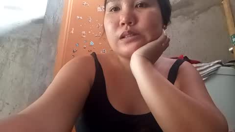 hottiecum27 online show from July 2, 1:25 am