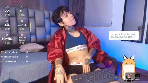 Juls online show from May 5, 9:31 pm