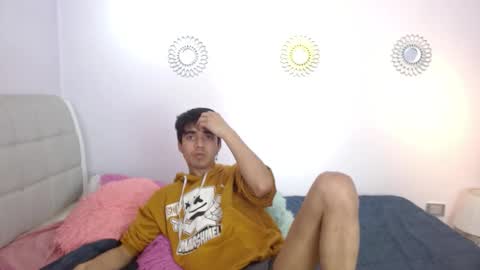 hottiie_guy online show from November 25, 6:50 pm