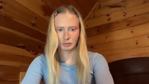 HotTransGirlie online show from January 20, 1:32 pm