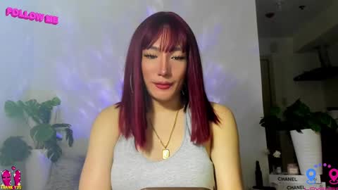 Snapshot of hottycrishinaxx chatting on February 15, 10:33 am crishinahotty online show from February 15, 10:33 am