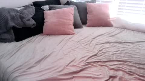 hotwife9 online show from January 5, 7:28 pm