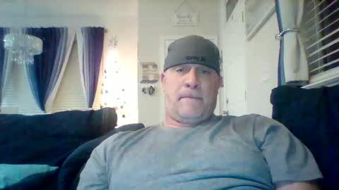 hotyummycock69 online show from December 20, 12:28 am