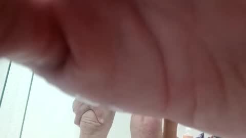 houndmefromhell online show from January 1, 2:20 pm