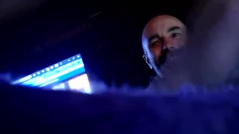 houndmefromhell online show from November 21, 5:49 am