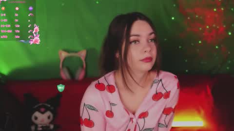 Mia online show from September 21, 4:55 pm