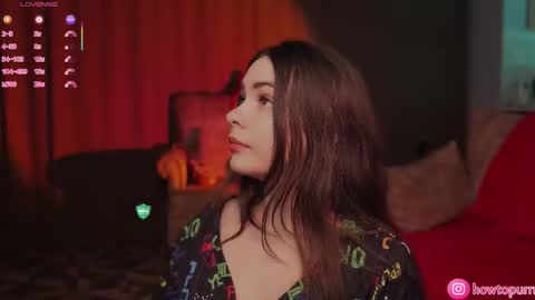 Mia online show from February 7, 5:27 pm