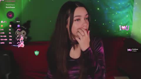 Mia online show from September 19, 5:49 pm