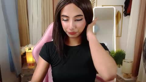 drea  online show from March 11, 10:09 pm