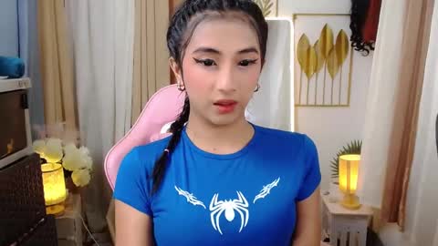 drea  online show from March 7, 3:39 pm