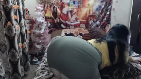 Snapshot of hugeassdevil chatting on February 8, 5:18 pm hugeassdevil online show from February 8, 5:18 pm