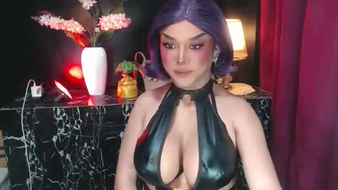 Christine online show from June 5, 9:20 pm