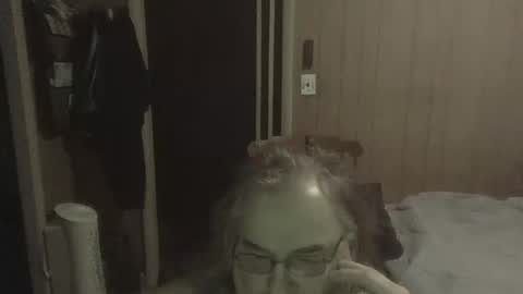 lonely huggy bear online show from February 17, 10:47 am